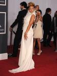 Rihanna Grammy Red Carpet1