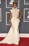 Rihanna Grammy Red Carpet8
