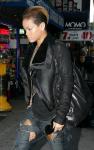 rihanna-10139-2