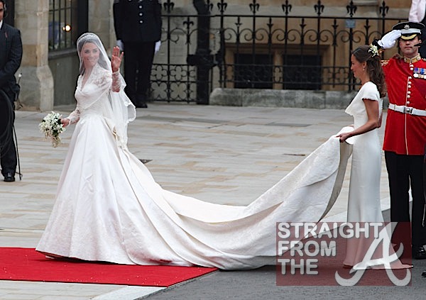 Kate Middleton Wedding Dress Back to gallery 