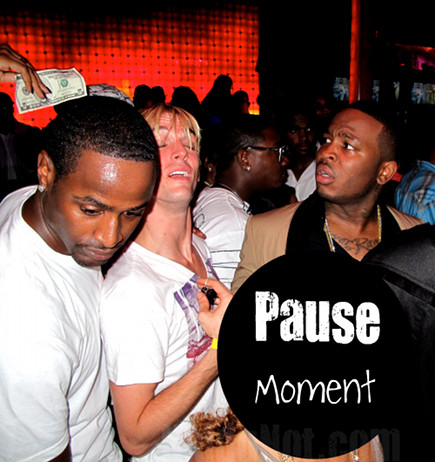 Pause Moment