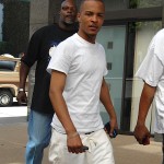 T.I. Stops Atlanta Suicide Attempt! Talks Man Down From Roof…
