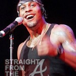 He’s Back! D’Angelo Hits Stage After 11 Year Hiatus w/New Song! “Sugar Daddy” [PHOTOS + VIDEO]