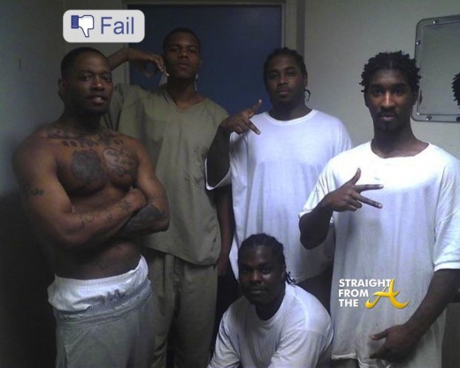 Convicts Using Facebook in Jail