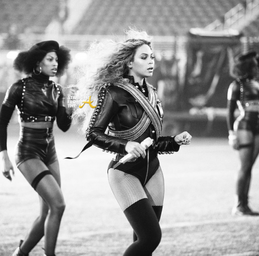 Beyonce Super Bowl 50-19